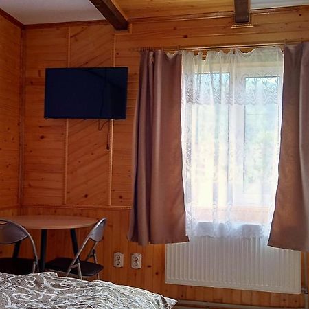 Hotel Мамина Хата Mikuliczyn Zewnętrze zdjęcie